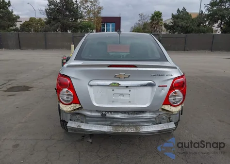 2016 Chevrolet Sonic Ltz Auto z USA, uszkodzony, nr VIN 1G1JE5SB5G4161618